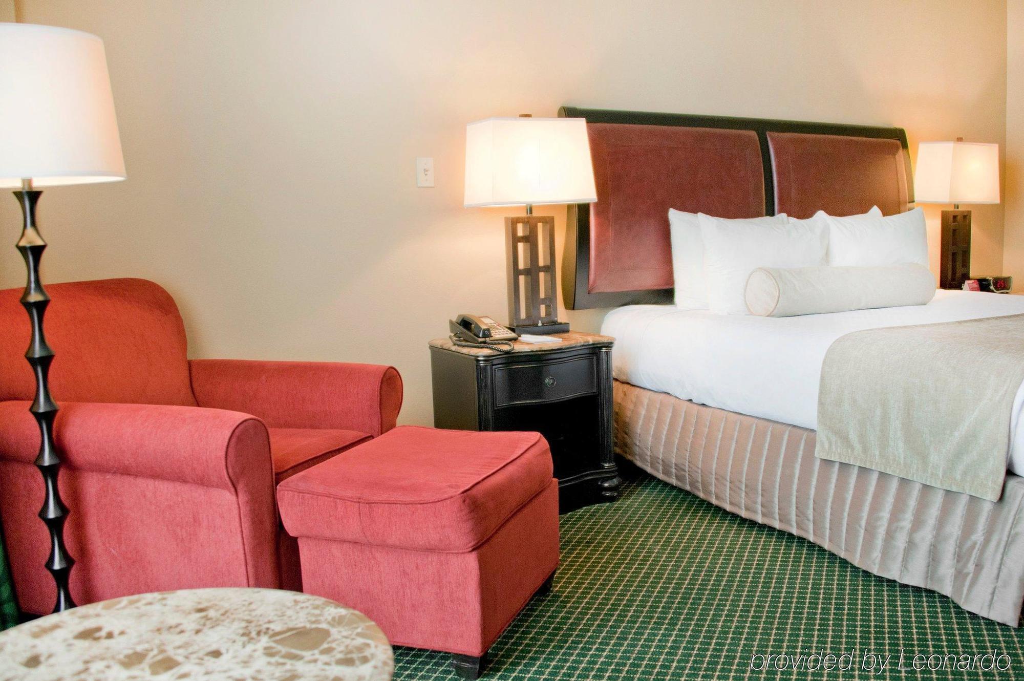 Hotel Crowne Plaza Pensacola Grand Exterior foto