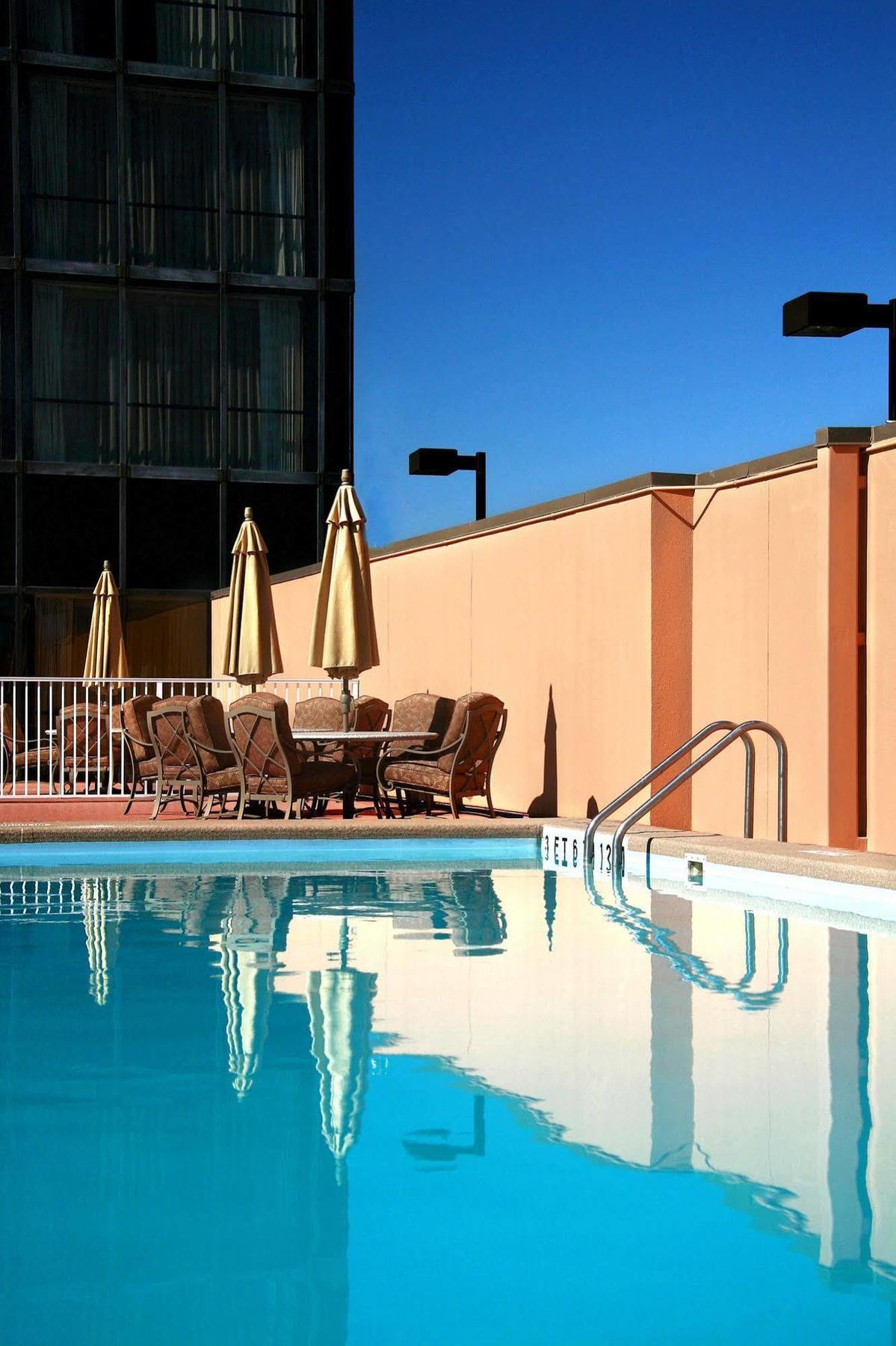 Hotel Crowne Plaza Pensacola Grand Facilidades foto